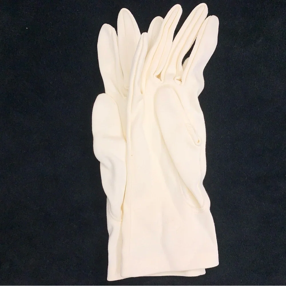 Vintage Small Ivory White Gloves Embroidered Floral Trim Pinup Retro Rockabilly